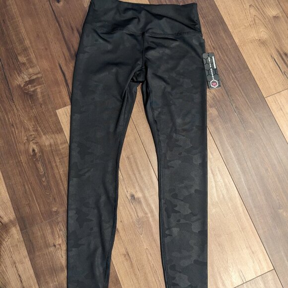 NWT Active Queens black camo leggings M - Picture 1 of 2